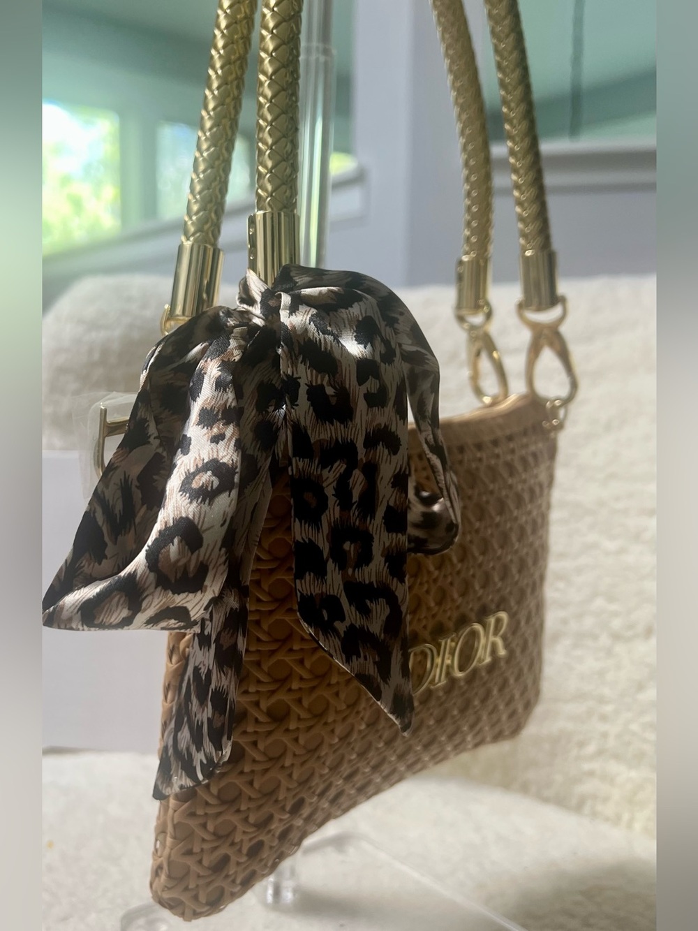 Rare Dior Natural Rattan Upcycled Beauty to Handbag with Removable Straps - Picture 2 of 11